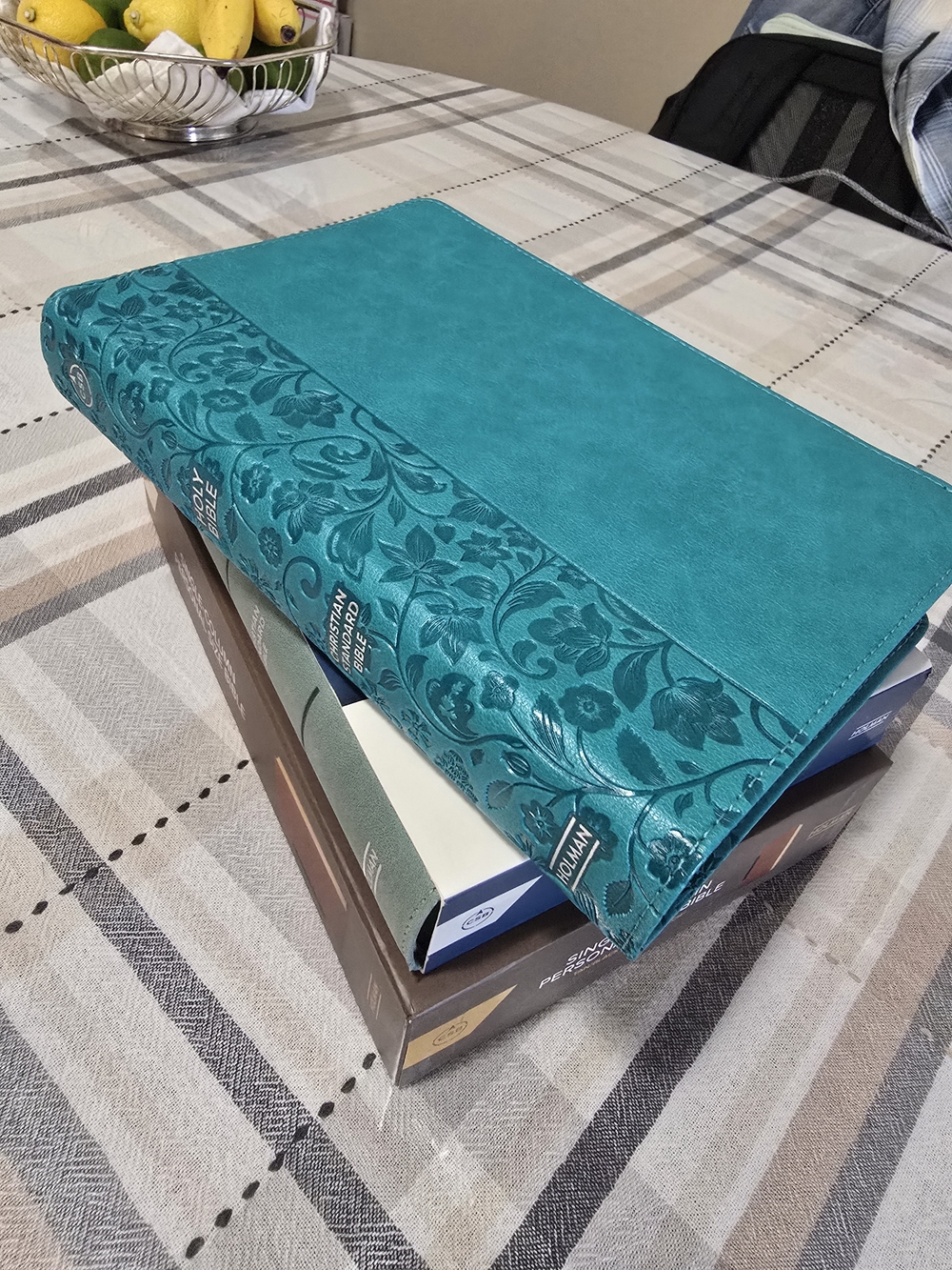 Personal Size Giant Print Bible - Teal LeatherTouch - Picture 6 of 10